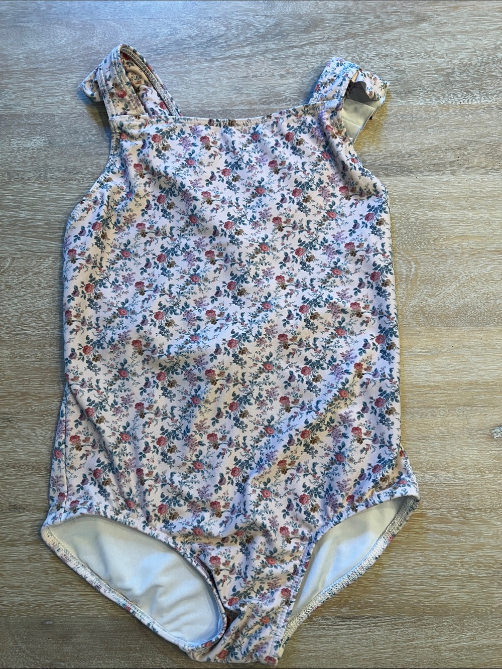 Rock collection x Minnow girls 7/8 VVGUC swim suit